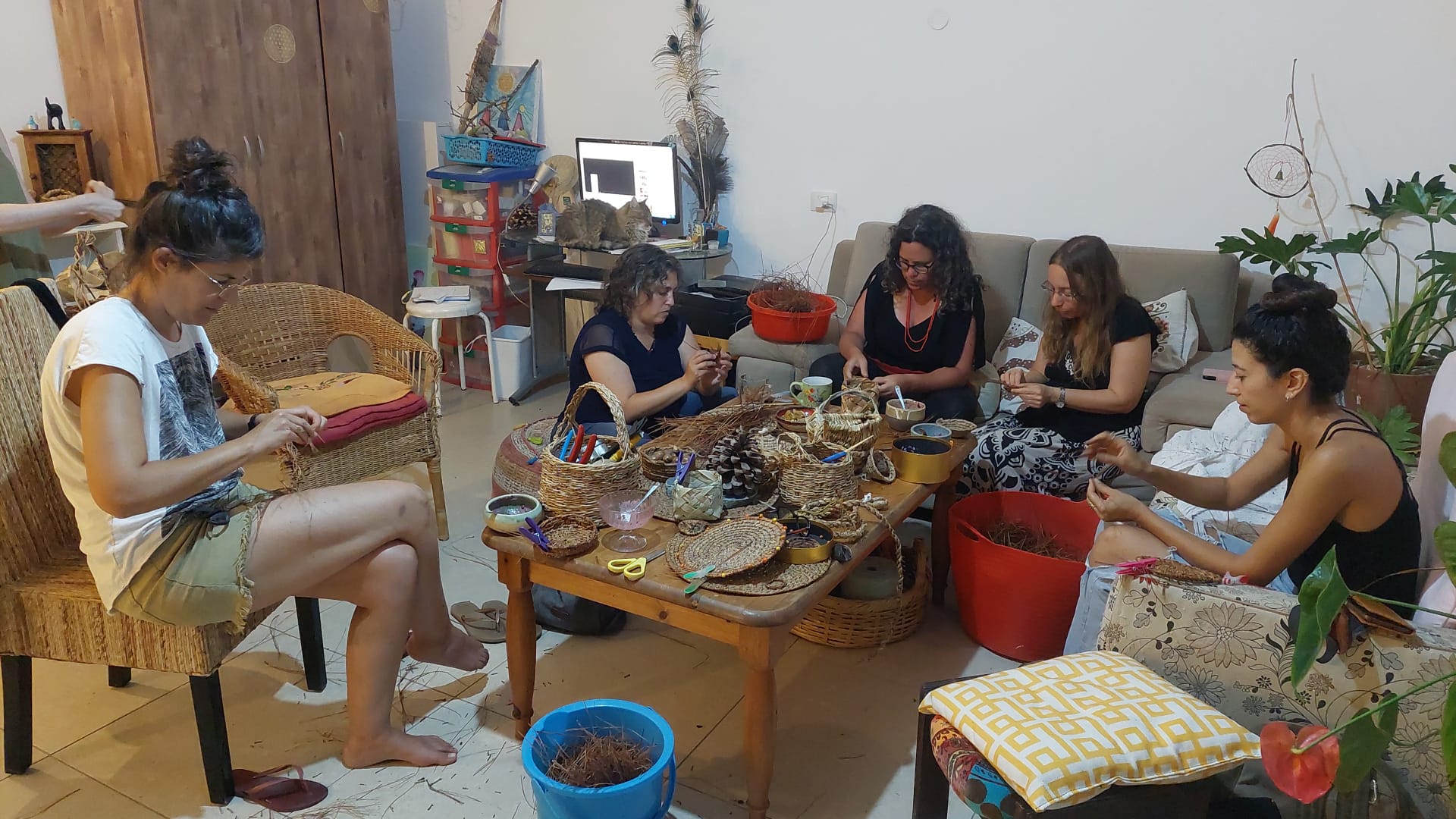 נשים קולעות